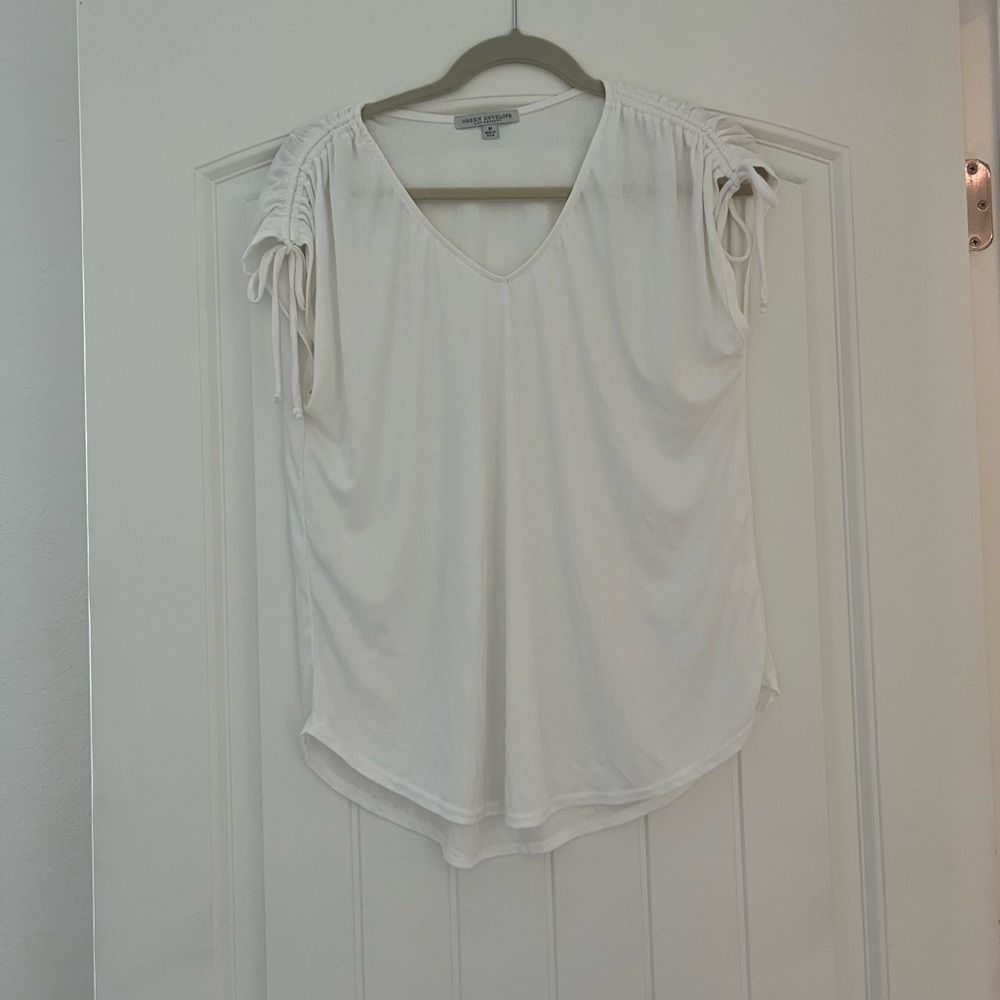 White tshirt